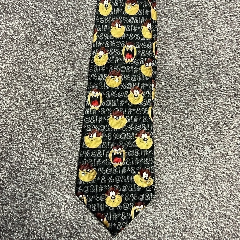TAZ 2002 Vintage 100% Silk Neck Tie LOONEY TUNES Tazmanian Devil AOP All over
